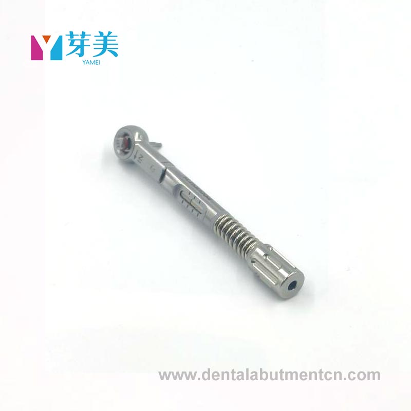 Kodėl šiuolaikinėje implantų odontologijoje būtinas dantų sukimo momento raktas?